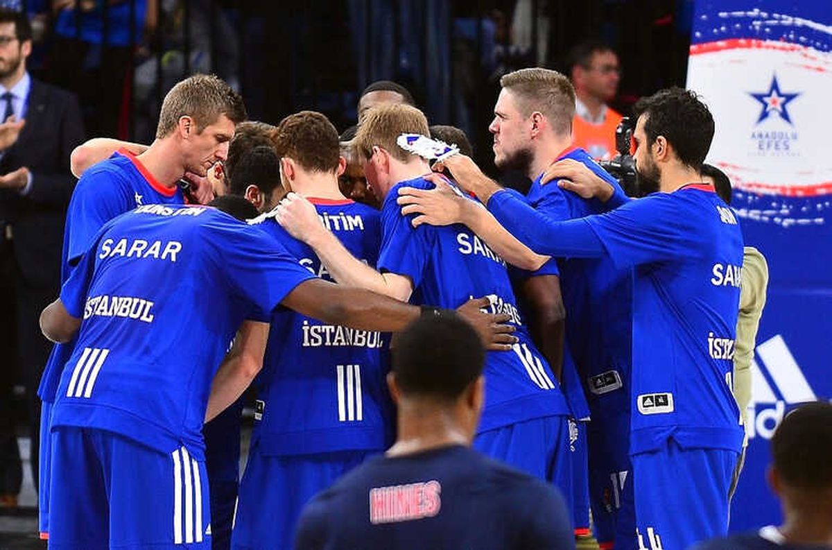 Anadolu Efes\'in Rakibi Zalgiris Kaunas