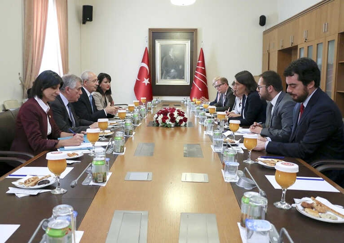 Avrupa Parlamentosu Türkiye Raportörü Kati Piri, TBMM\'de Muhalefet Partileri ile Görüştü