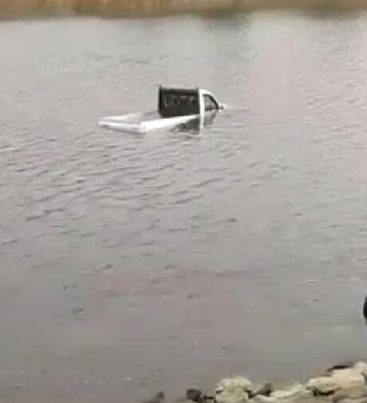 Baraj Gölüne Uçan Kamyonetin Batma Anı Kamerada