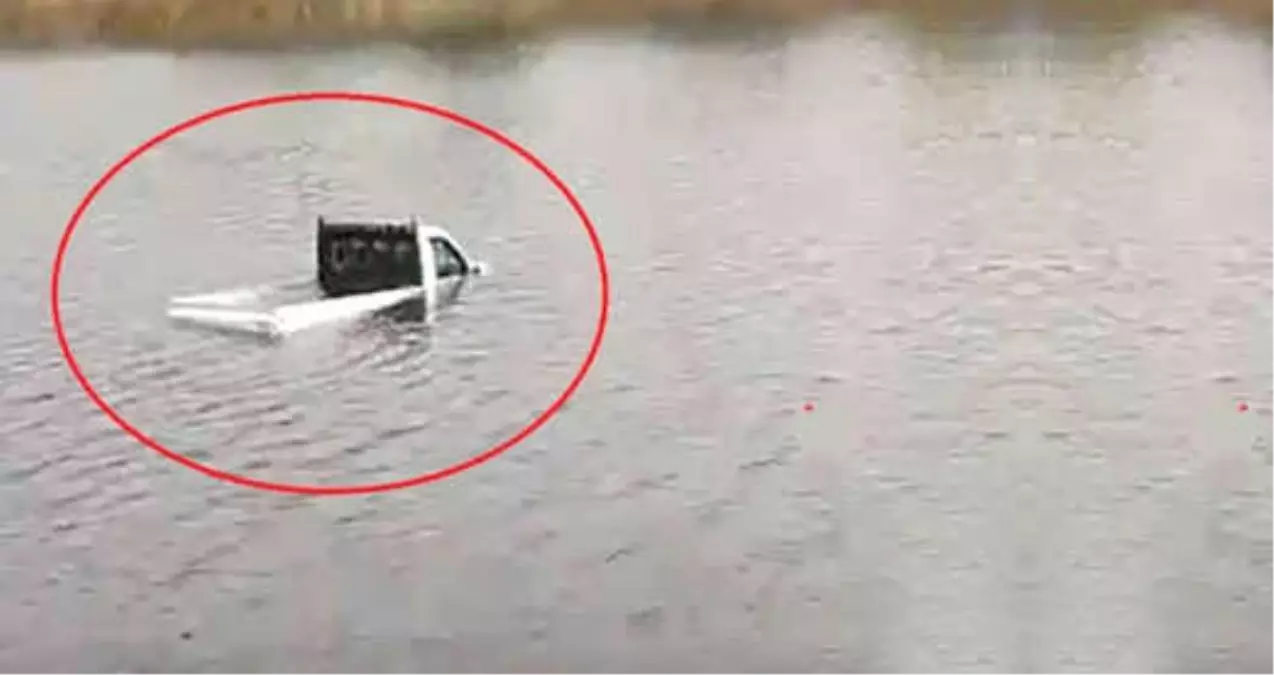 Baraja Uçan Kamyonetteki Vatandaşın Ölüm Anı Kamerada!