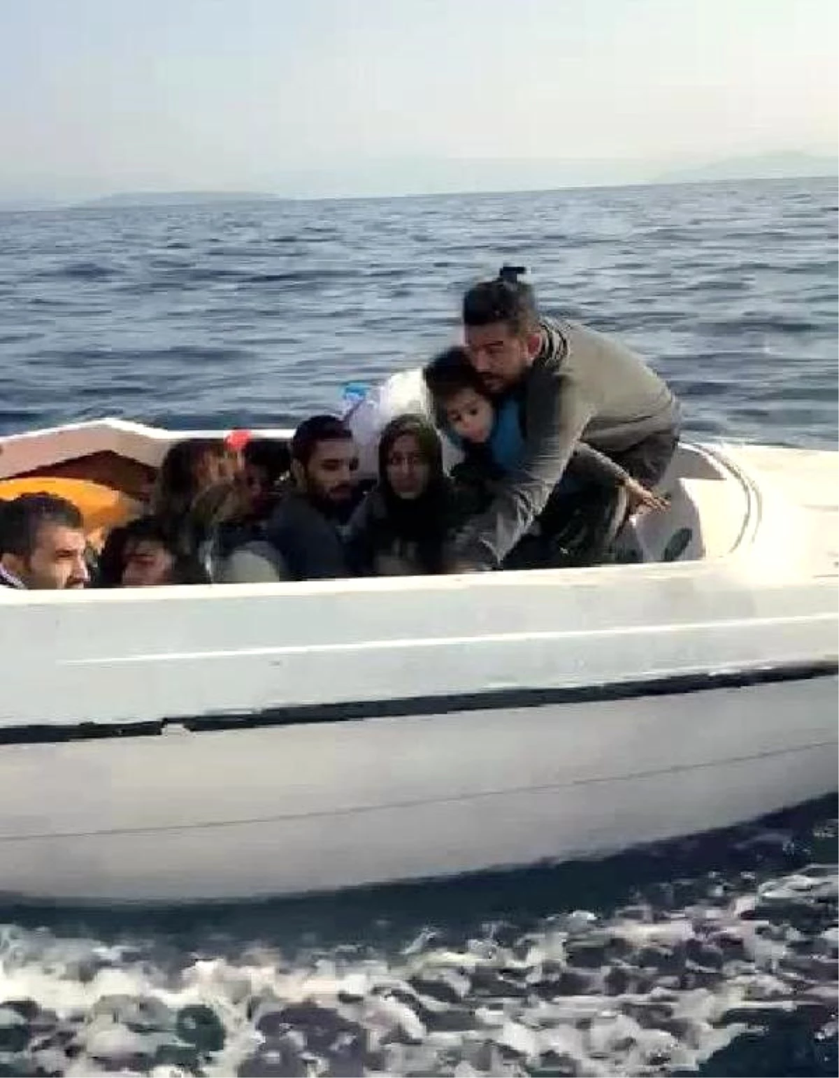 Bodrum\'da Teknede 12 Kaçak Göçmen Yakalandı