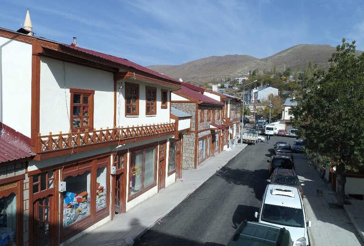 Büyükşehir Şenkaya\'nın da Çehresini Değiştirdi