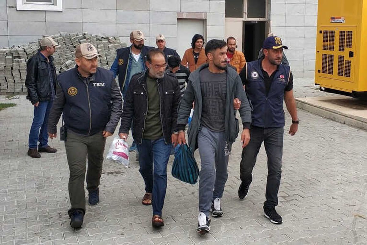 Deaş\'tan Gözaltı Alınan 6 Şüpheli Adliyede