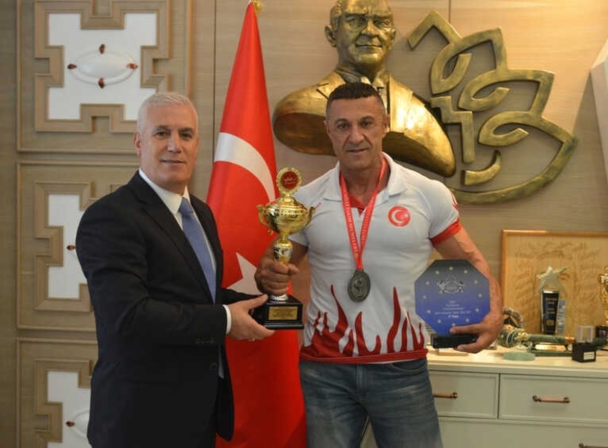 Dünya Şampiyonası Öncesi Bozbey\'den Destek İstedi