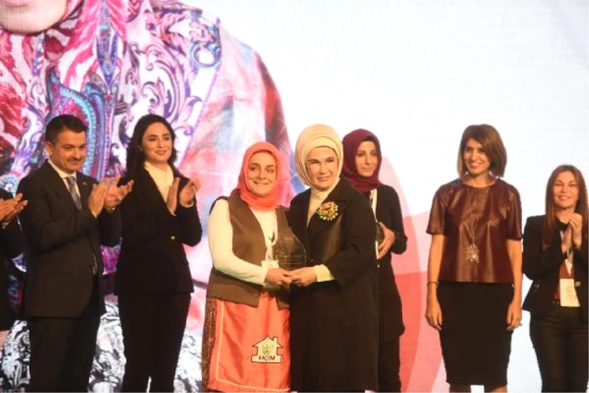 Emine Erdoğan: Milletimizin Yüksek Hedeflere Ulaşmasında Kadınlara Aktif Roller Düşüyor