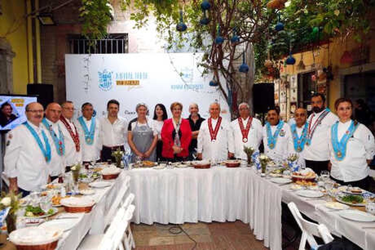 İzmir\'in Lezzetleri Festivalde Buluşuyor