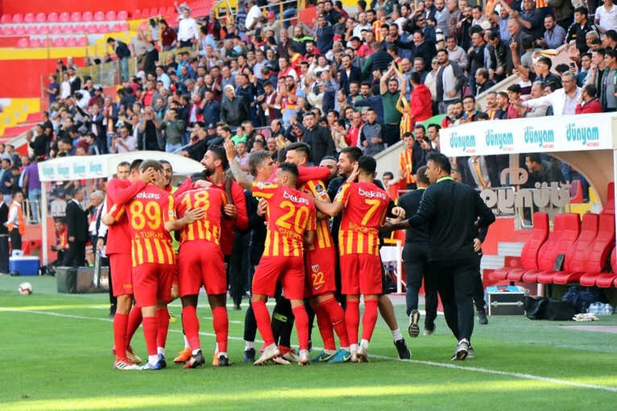 Kayserispor\'un Rakibi Pazarspor
