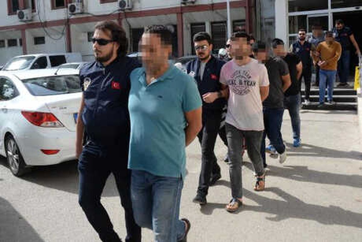 Mersin\'de Yasadışı Bahis Operasyonu: 2\'si Çocuk, 11 Gözaltı