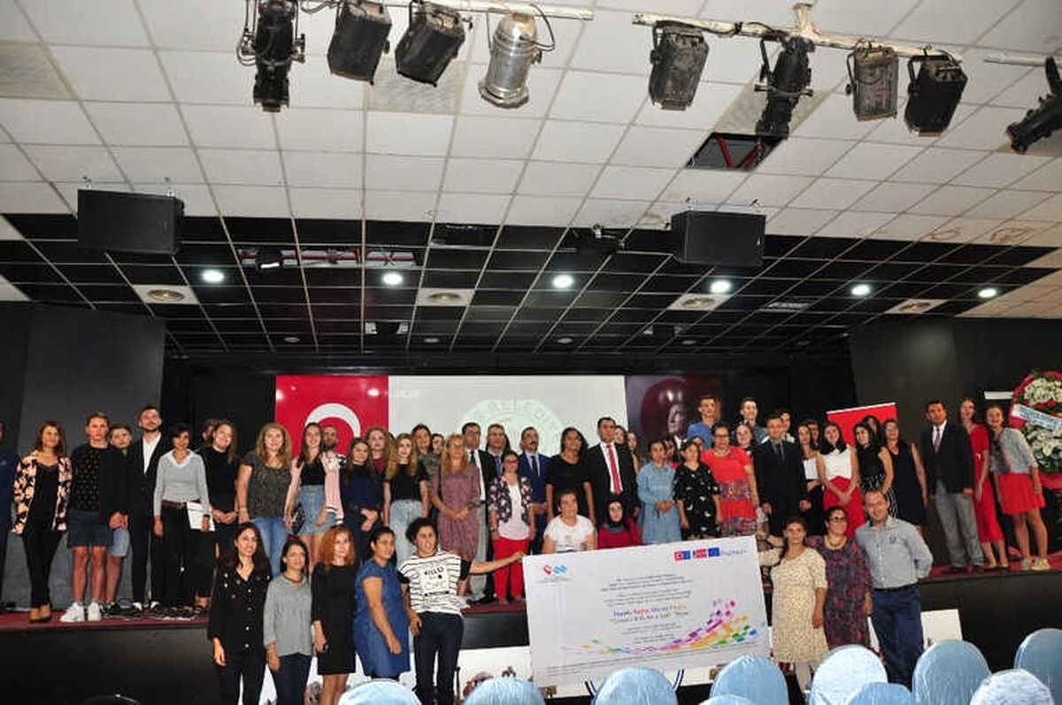 Milas\'ta \'Sanatla Bağlan Hayata\' Projesi Gerçekleştirildi