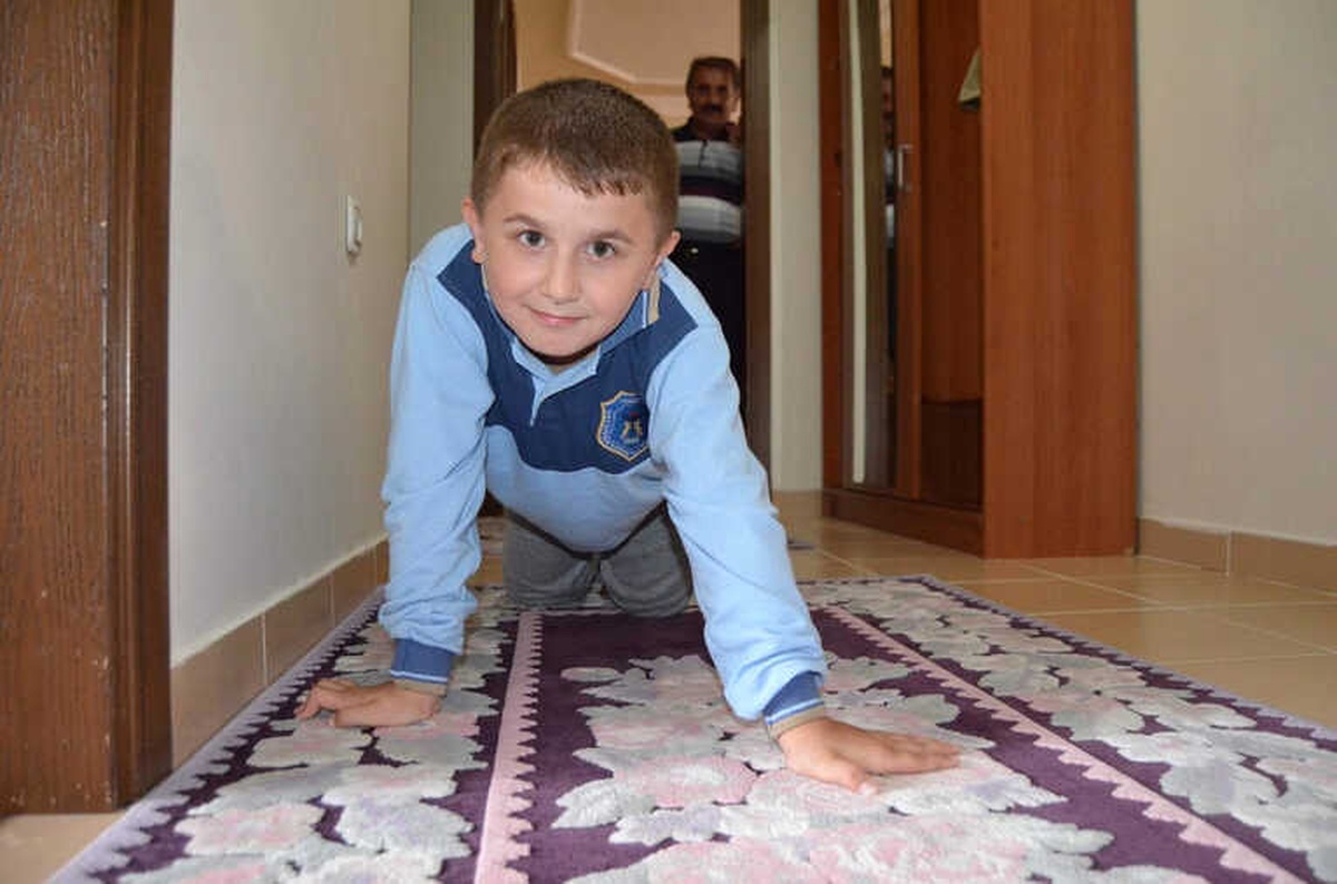 Miraç Yardım Bekliyor: Tek Umudu Kök Hücre Tedavisi