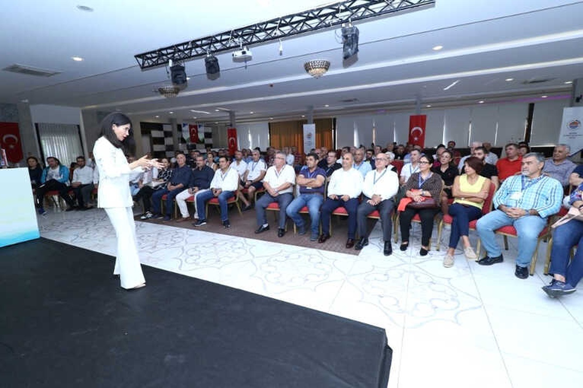 Mtso Meslek Komitesi Üyelerine \'Profesyonel Yaşamda Giyim Kodları\' Eğitimi