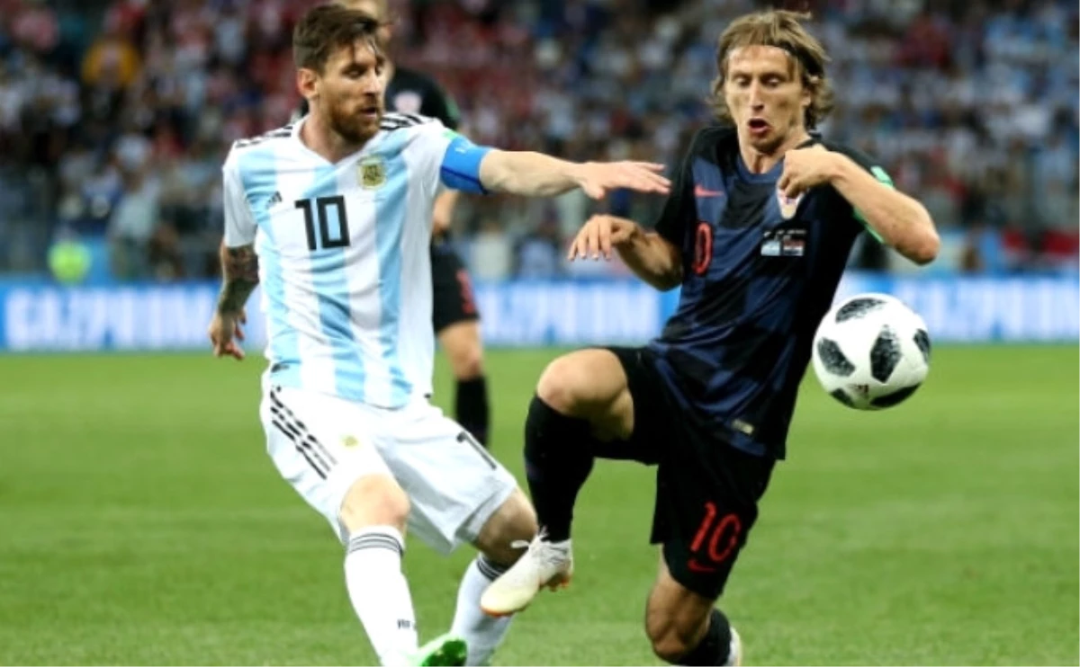Real Madrid\'in Hırvat Oyuncusu Luka Modric: Asla Messi ile Birlikte Oynamam