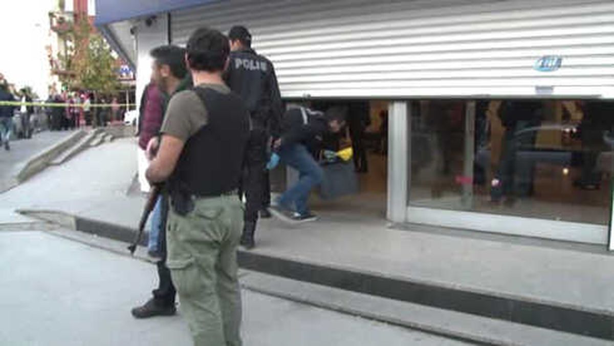 Sancaktepe\'de Silahlı Banka Soygunu
