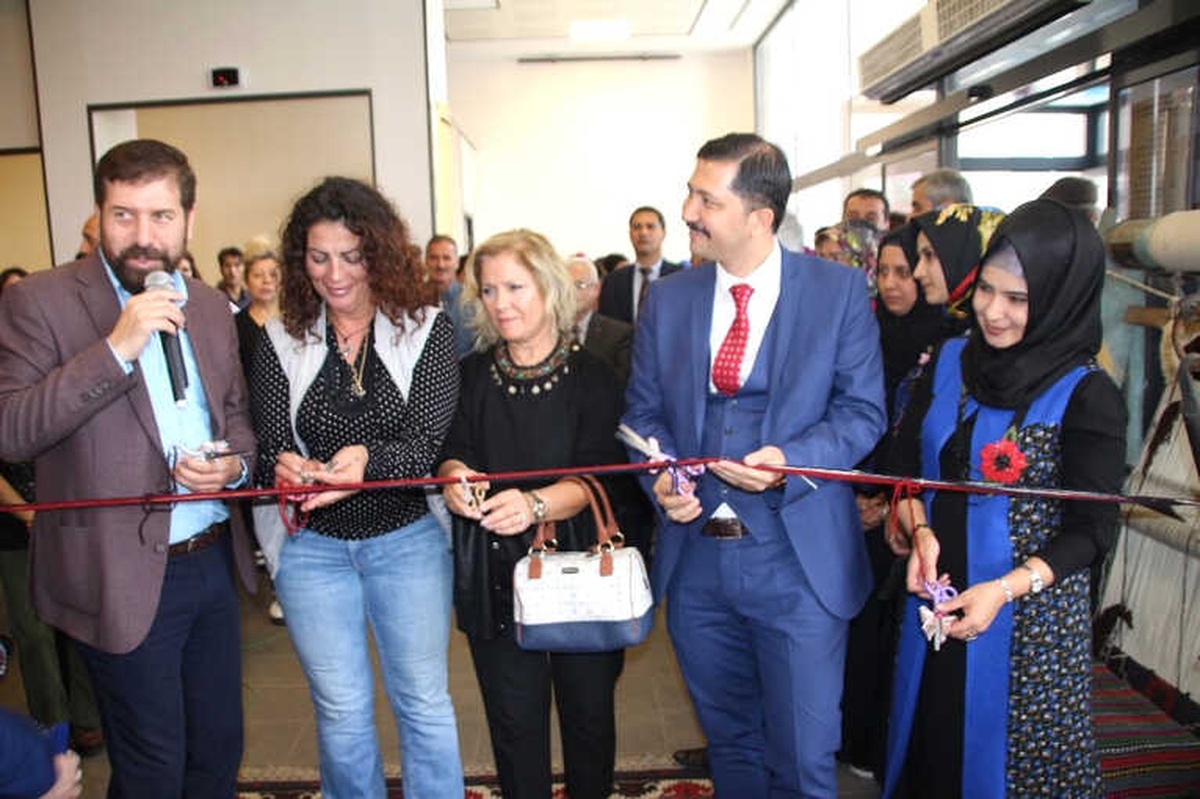 Sındırgı\'da Yaşama Dokunan Ürünler Sergileniyor