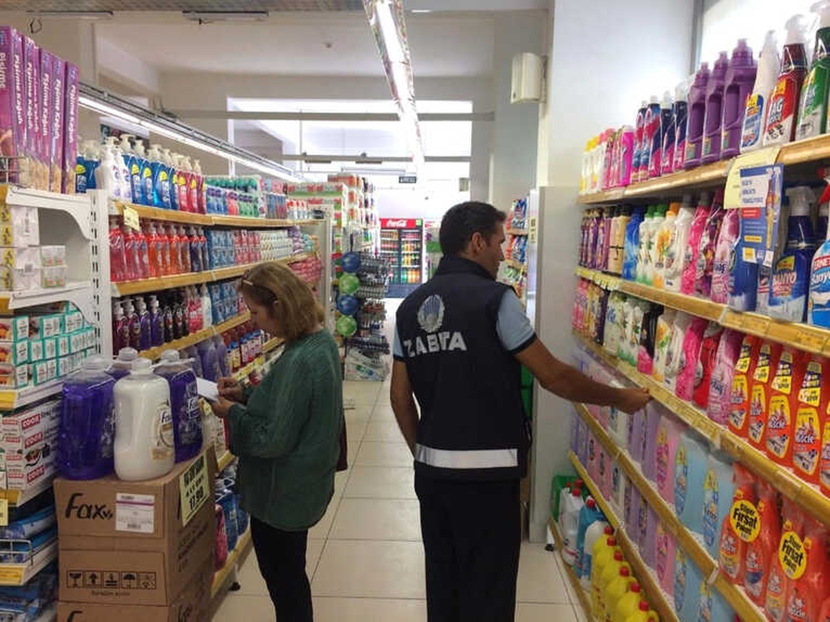 Söke\'de Zabıta ve Sanayi Ticaret Müdürlüğü\'nden Etiket Denetimi