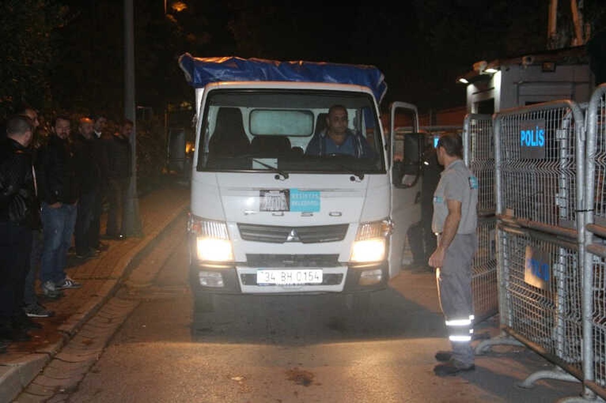 Suudi Arabistan Konsolosluğundan Bazı Numuneler Temizlik Araçlarıyla Çıkarıldı