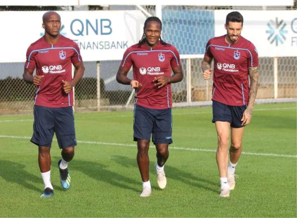 Trabzonspor\'da Mustafa Akbaş Şoku