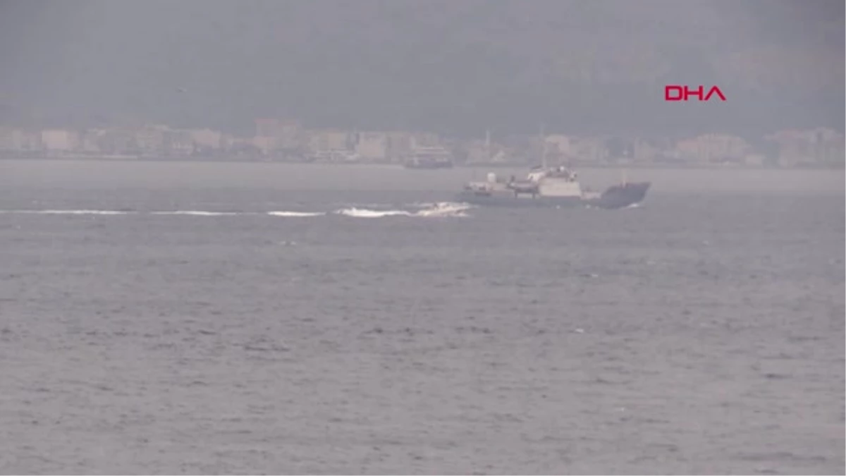 Çanakkale Rus Askeri Gemisi Çanakkale Boğazı\'ndan Geçti