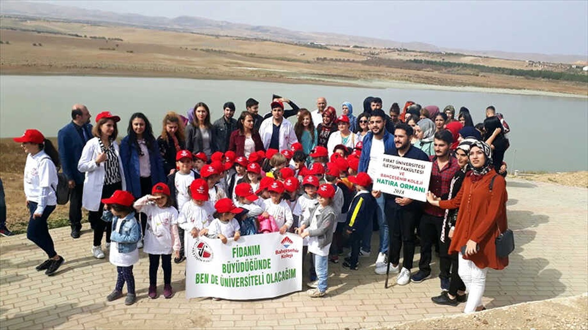 Elazığ\'da "Fidanım Büyüdüğünde Ben de Üniversiteli Olacağım Projesi"