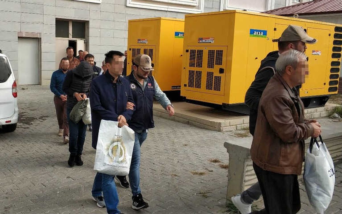 Fetö\'den Gözaltına Alınan 5 Asker Adliyede