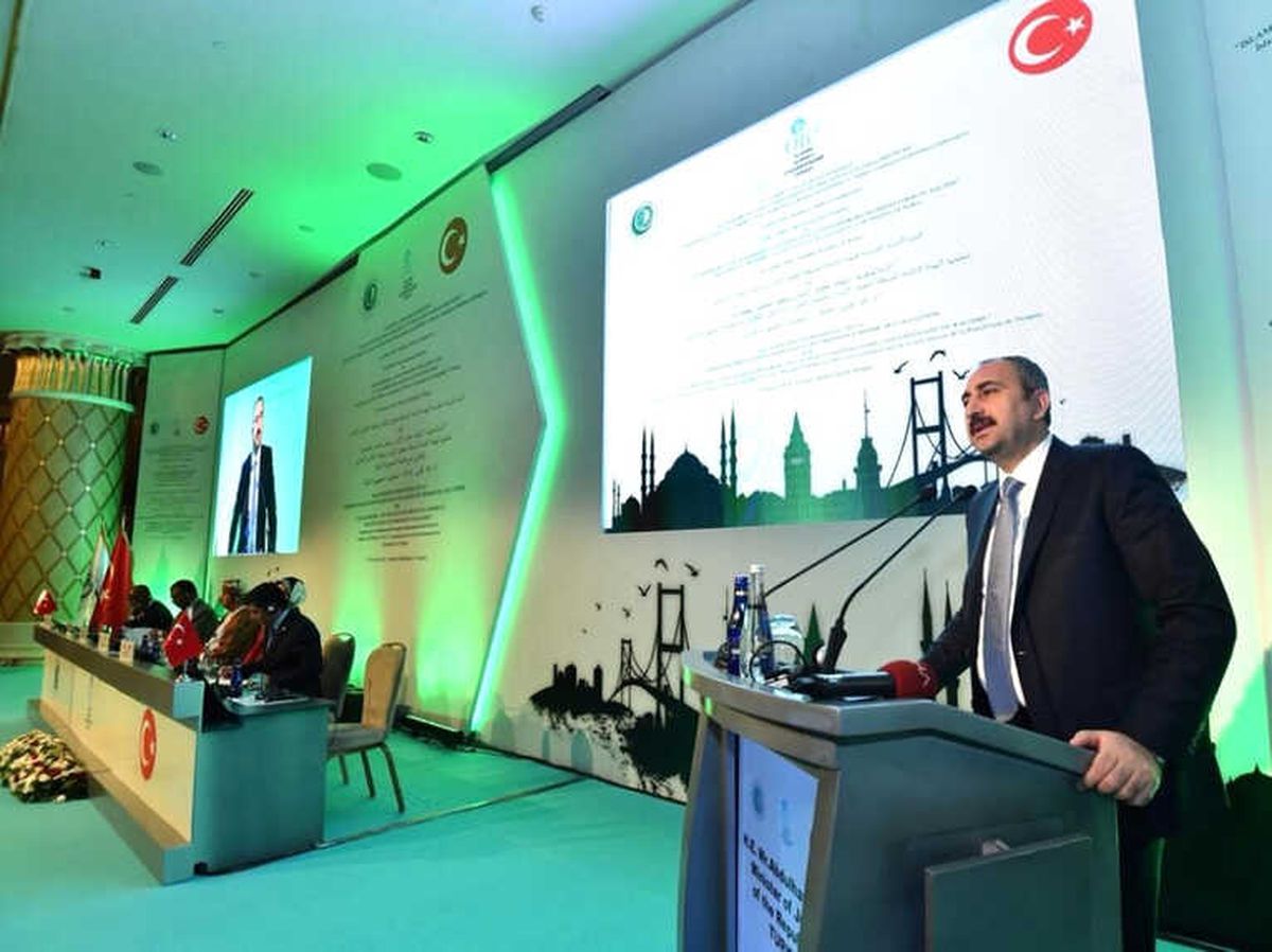 İslam ile Terör Asla Yan Yana Kullanılamaz"