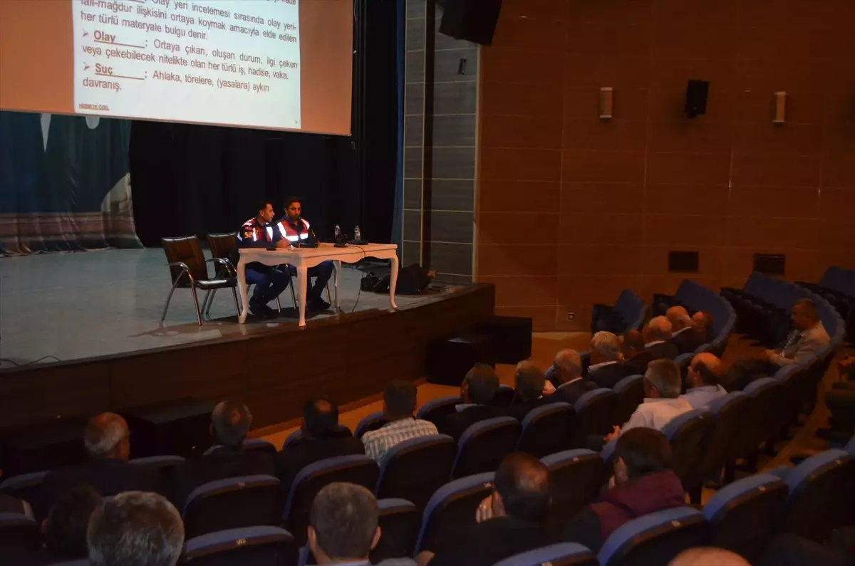 Jandarma, Olay Yeri İnceleme Hususunda Muhtarları Bilgilendirdi