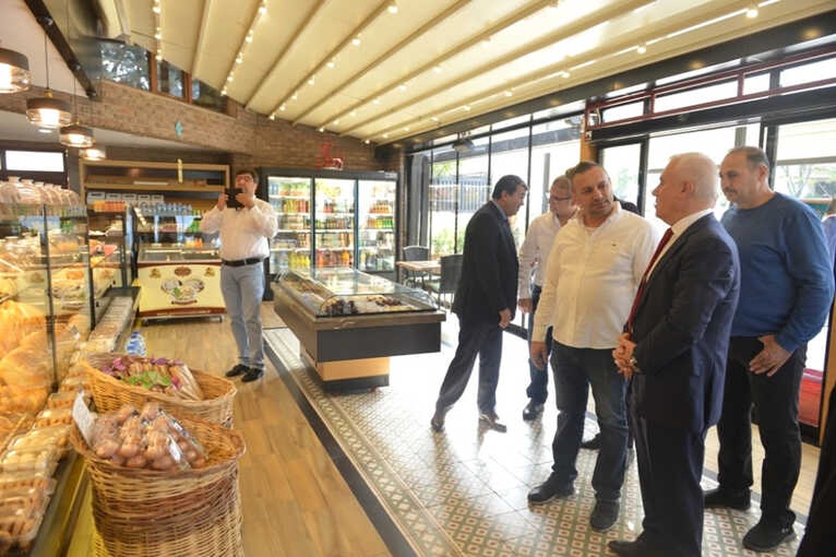 Örnek İşyeri\' Sertifakasını Bozbey\'den Aldılar