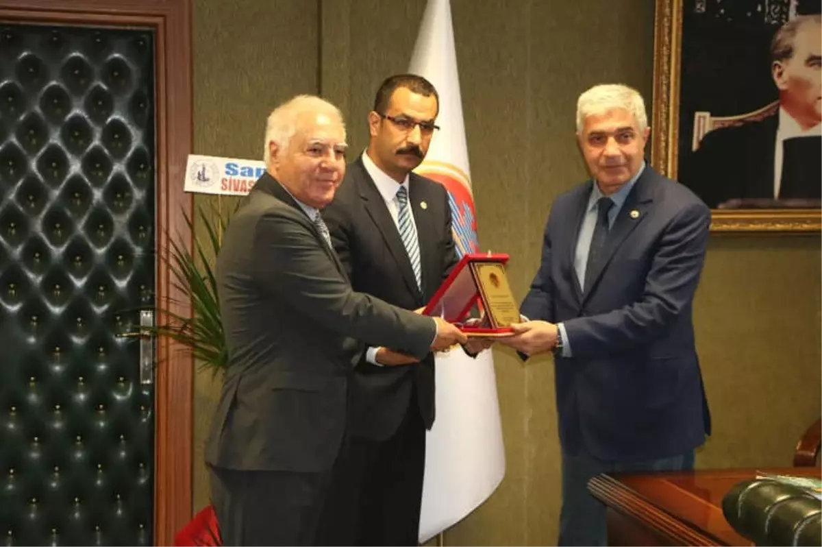 Sivas Barosu\'na Seçilen Demir Görevine Başladı