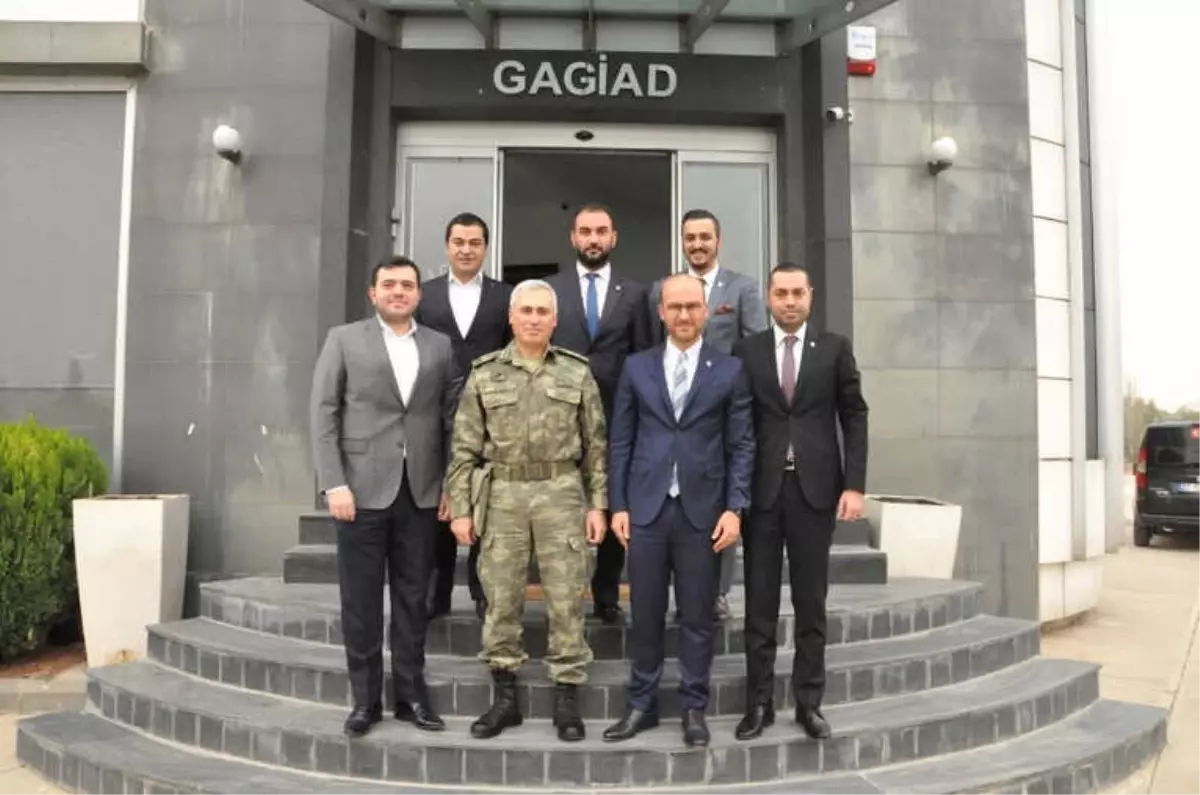 Tuğgeneral Atak\'tan Gagiad Dernek Merkezine Ziyaret