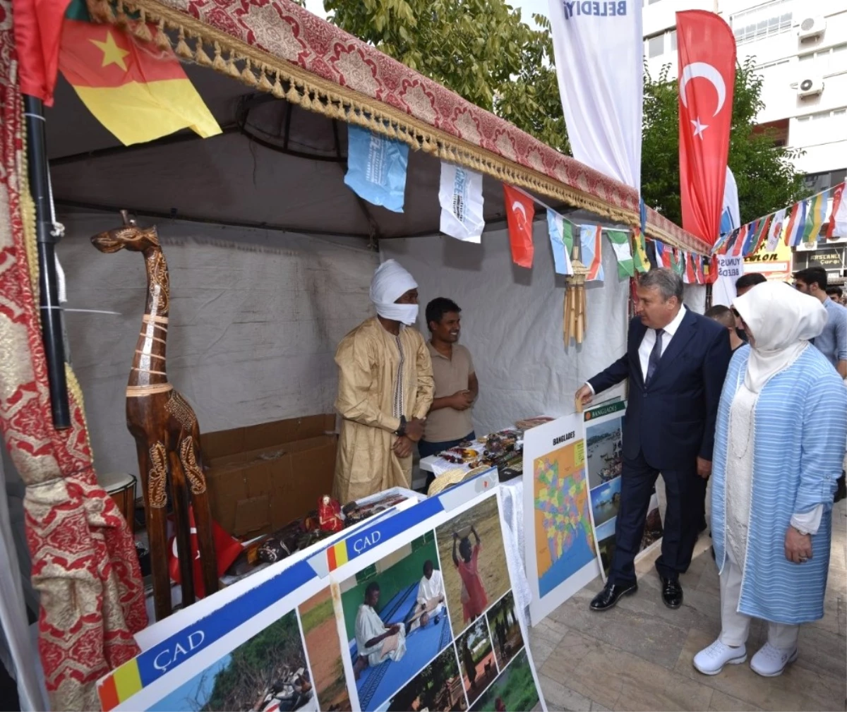 Yabancı Öğrenciler Manisa\'da Ülkelerini Tanıtacak