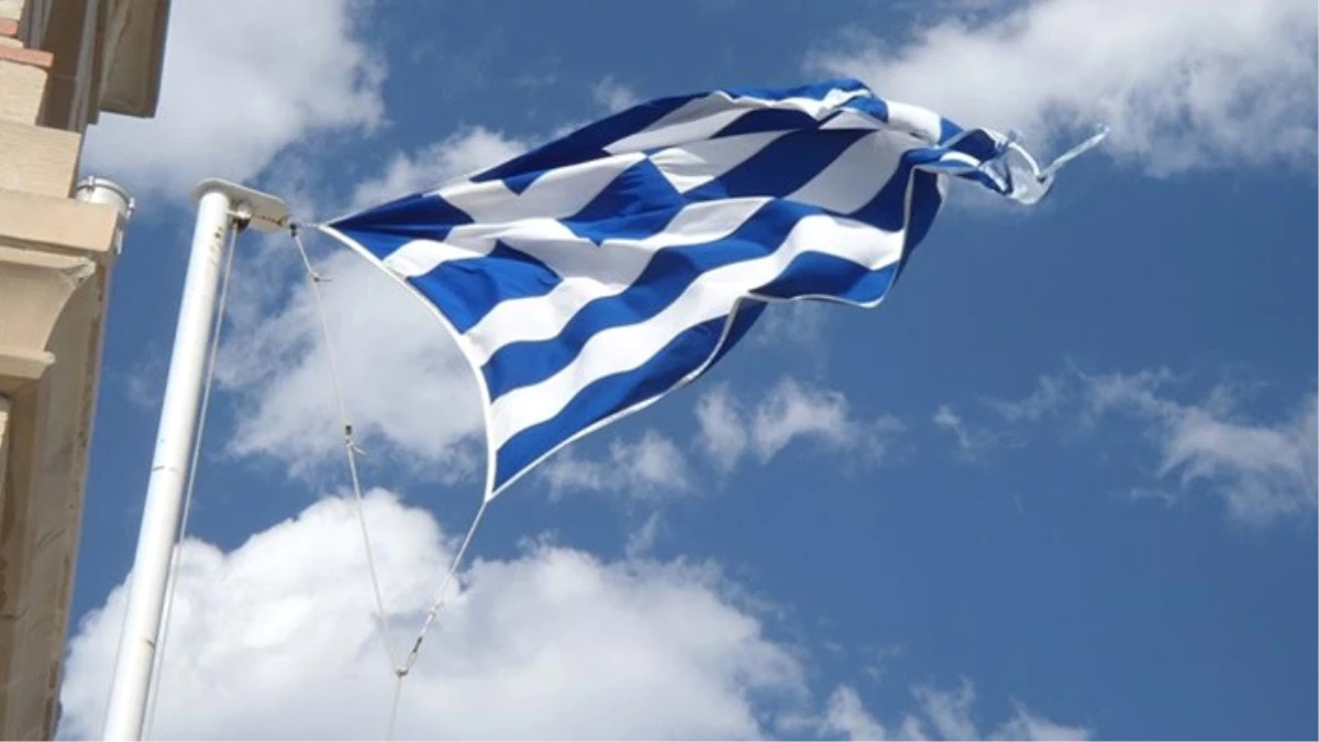 Yunanistan Dışişleri Bakanı İstifa Etti