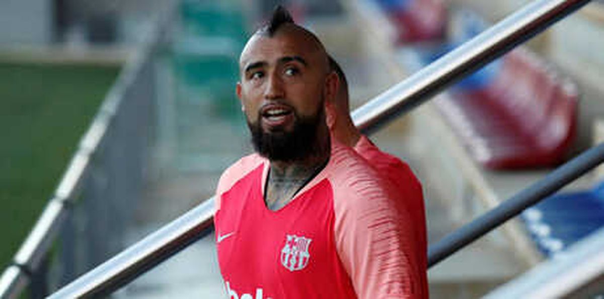 Arturo Vidal\'e 800 Bin Euro\'luk Para Cezası