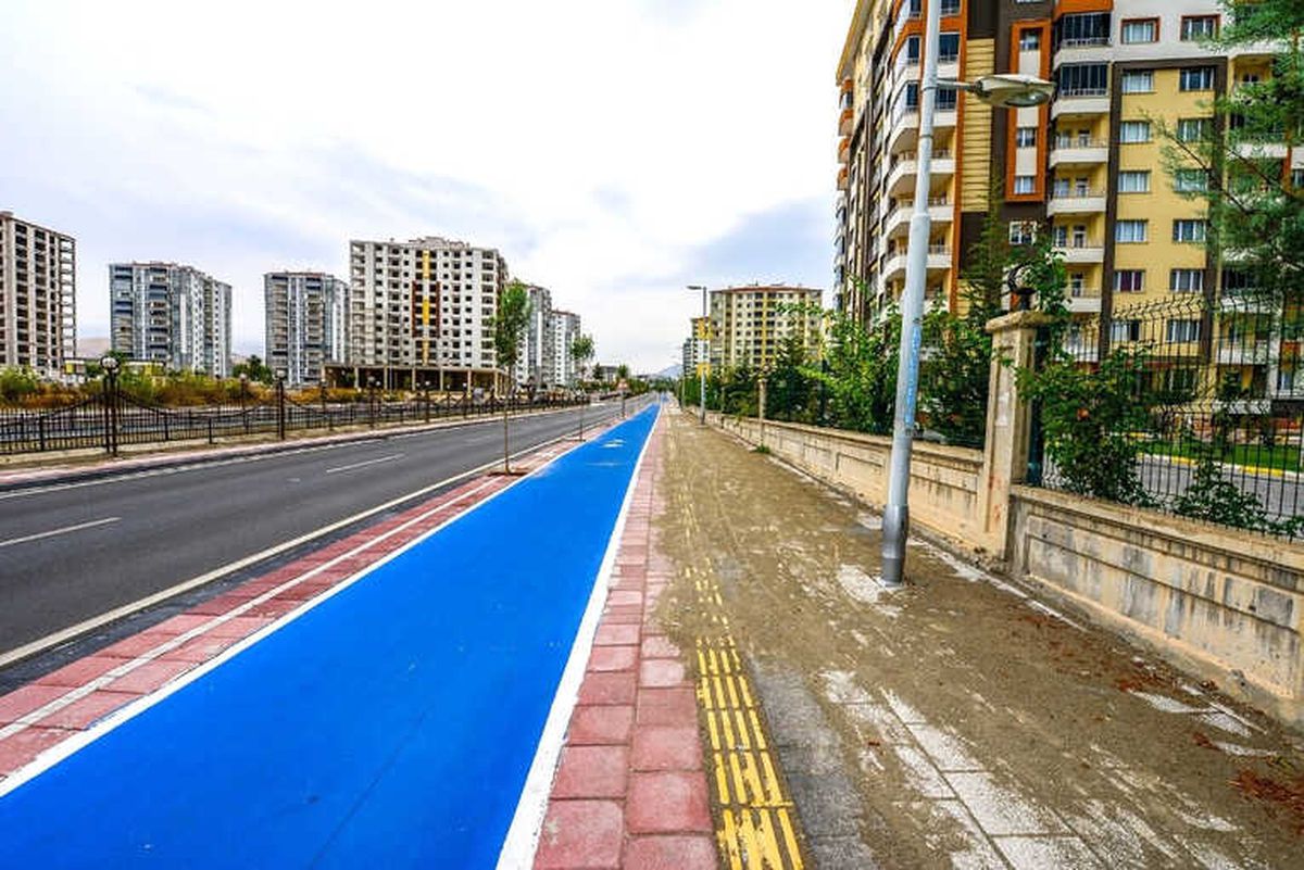 Barguzu Caddesi\'nde Son Rötuşlar Yapılıyor