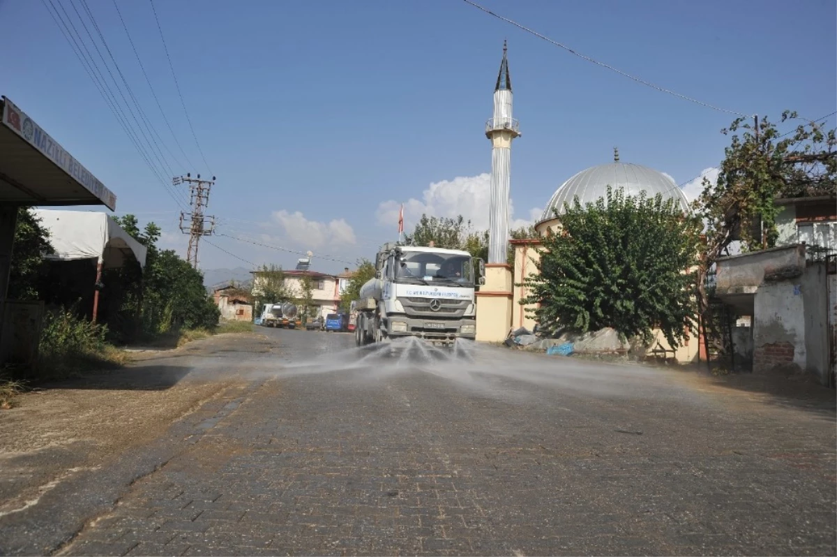 Büyükşehir\'in Temizlik Çalışmaları Devam Ediyor