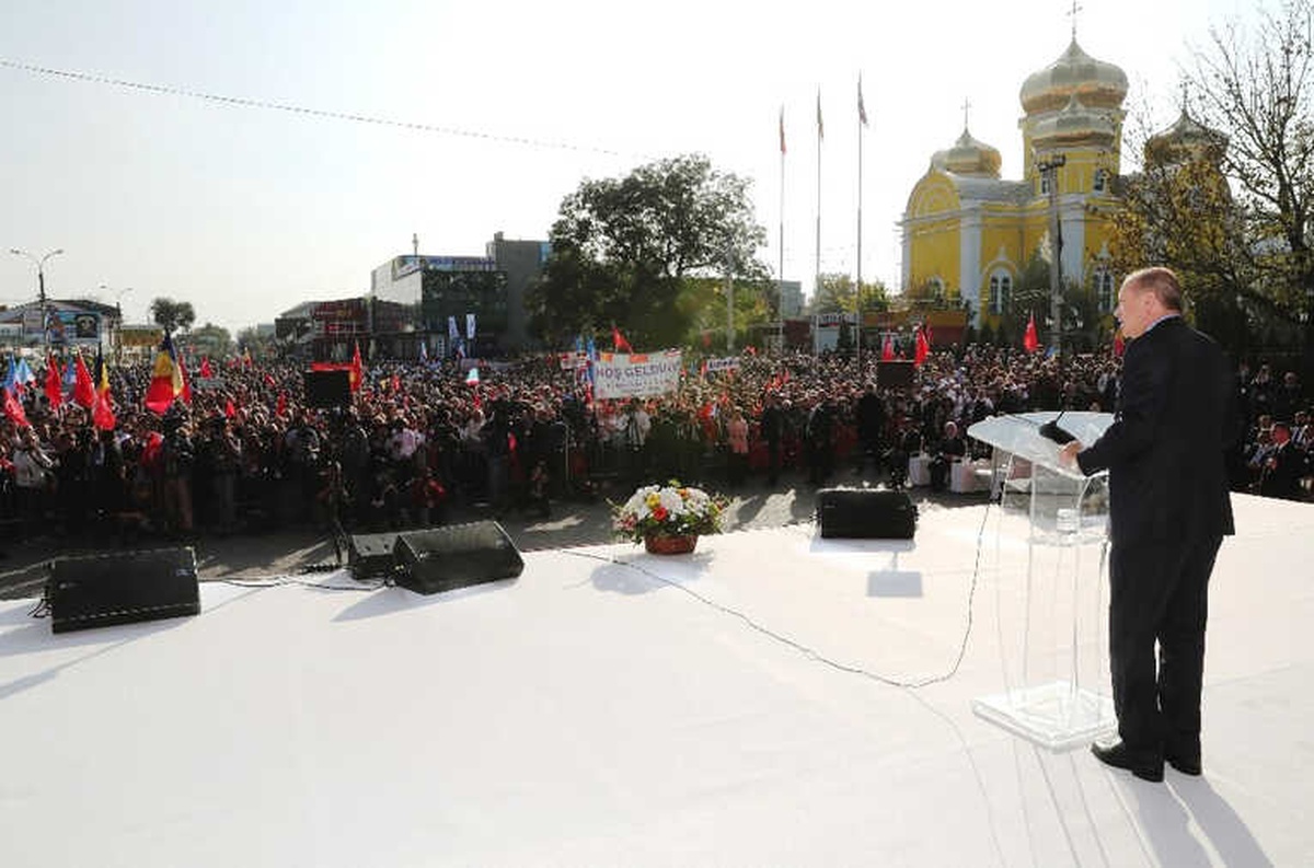 Cumhurbaşkanı Erdoğan: "Zor Zamanlarda Halklarının Geleceğine Yön Veren Liderlerin Çabaları Asla...