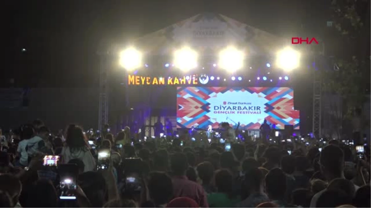 Diyarbakır\'da Gençlik Festivali Konseri Yapıldı