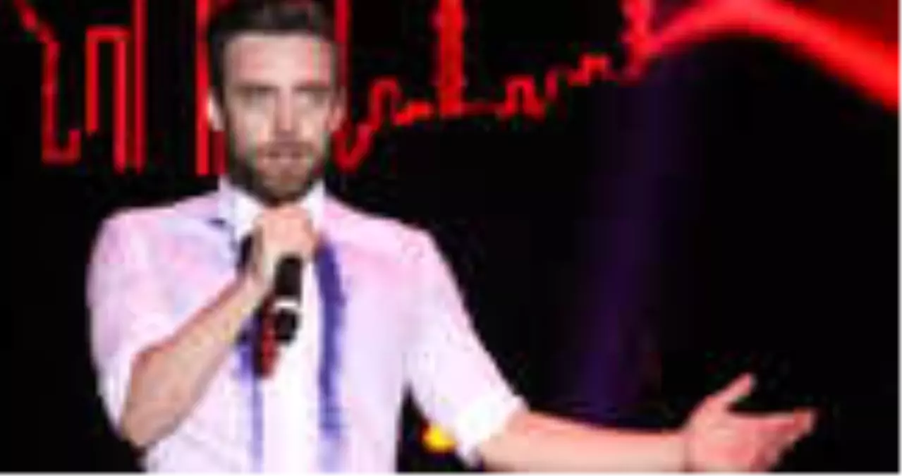 Hayranını Konsere Çağıran Murat Dalkılıç\'a Evlilik Teklifi