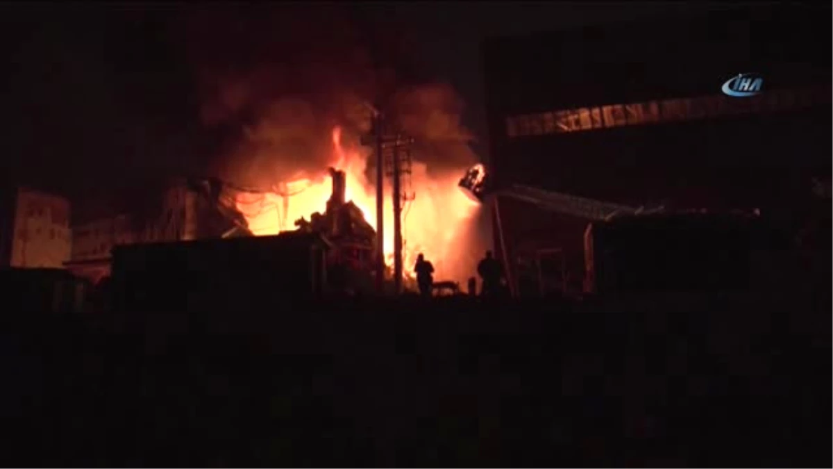 Kayapa Organize Sanayi Bölgesi\'nde Bir Fabrikada Yangın Çıktı