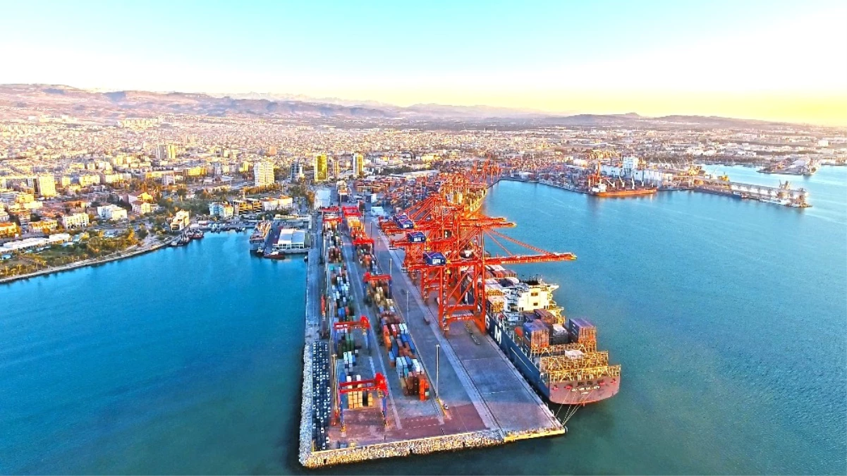 Mersin Limanı Türkiye\'nin En Büyük Konteyner Limanı Oldu