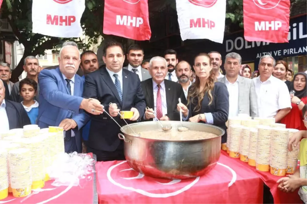 MHP\'den 3 Bin Kişilik Aşure Dağıtımı