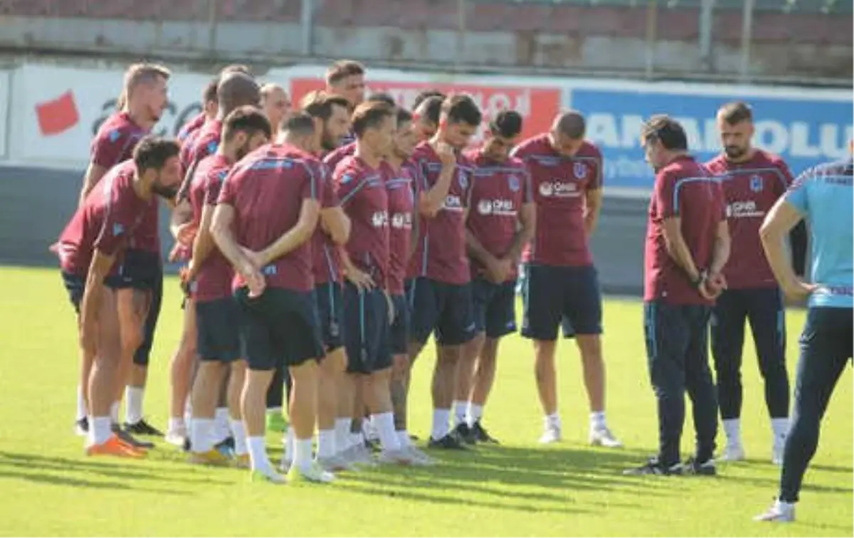 Trabzonspor\'un Antrenmanında Sosa Fırtınası