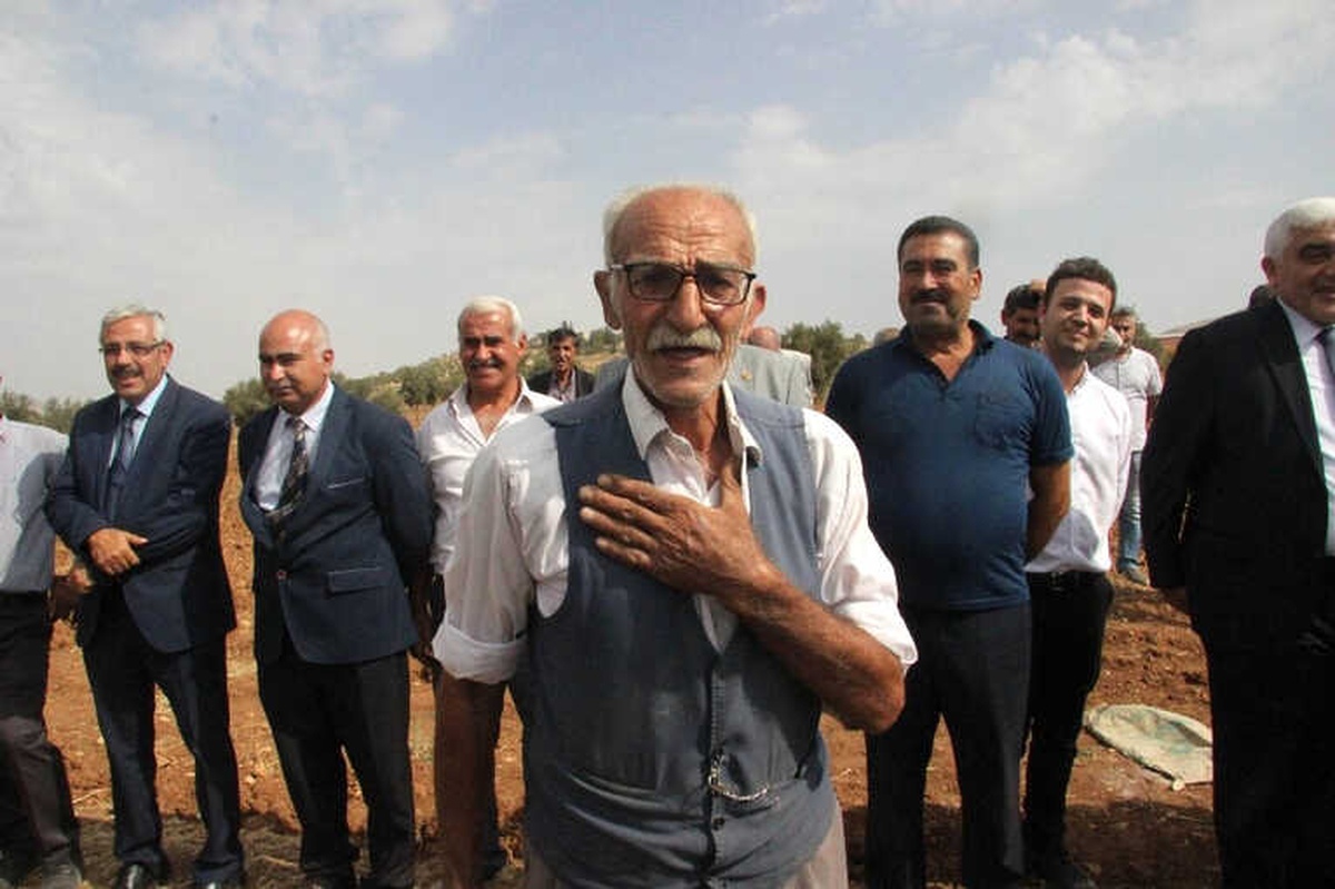 Cavcav Dayı" Roketin Düşme Anını Bu Kez Protokol Üyelerine Anlattı