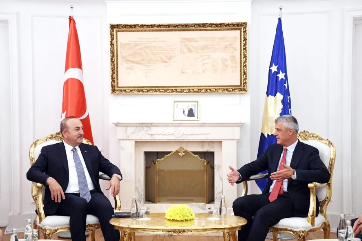 Çavuşoğlu Kosova Cumhurbaşkanı ile Görüştü