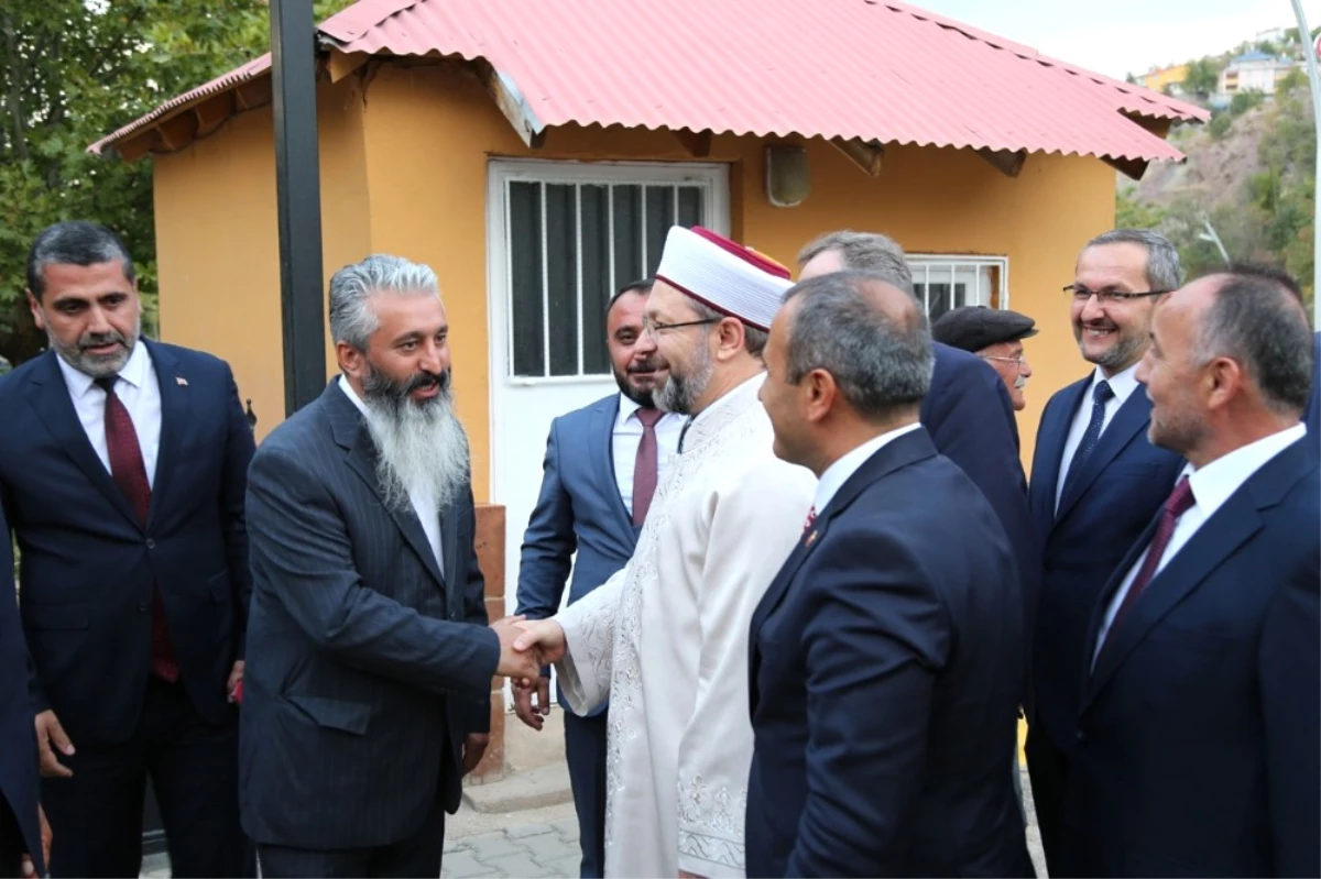 Diyanet İşleri Başkanı Erbaş\'tan Cemevi Ziyareti