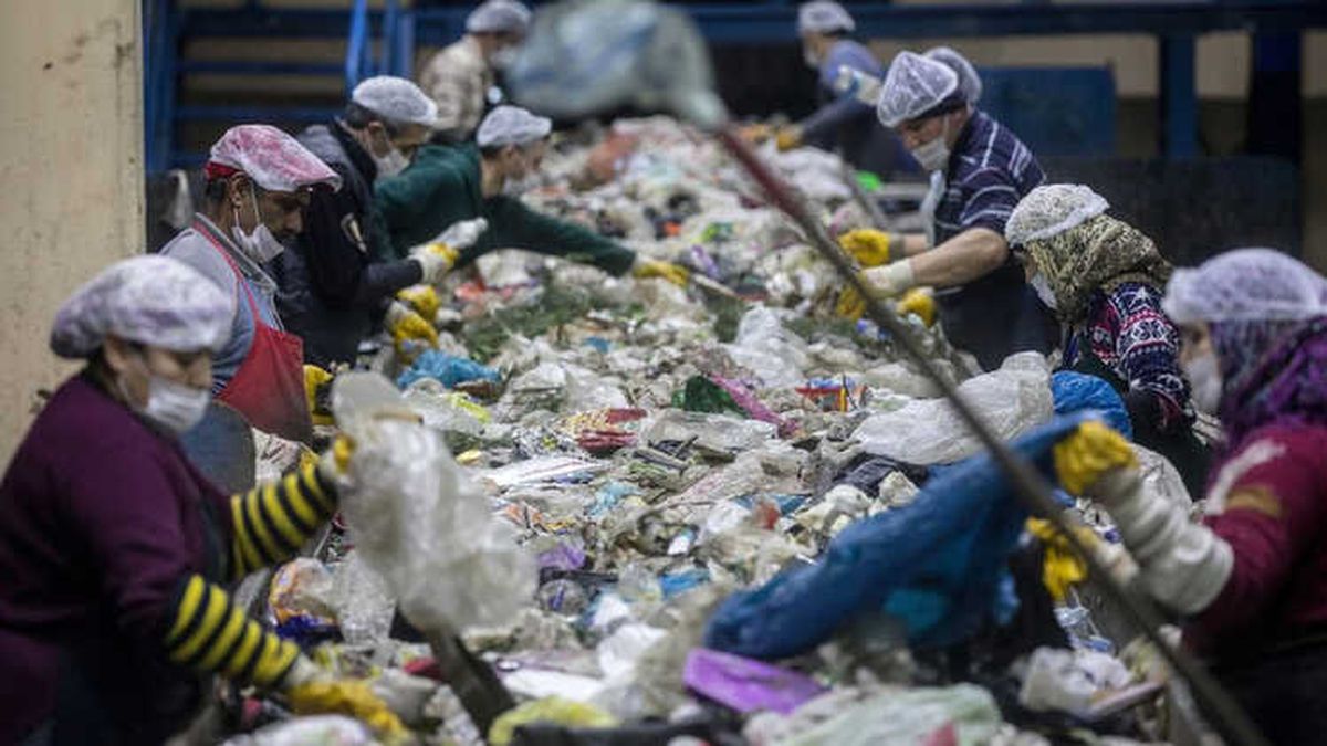 Guardian: \'Türkiye İngiltere\'den Plastik Çöp İthalatını Artırıyor, Çevre Uzmanları Endişeli\'