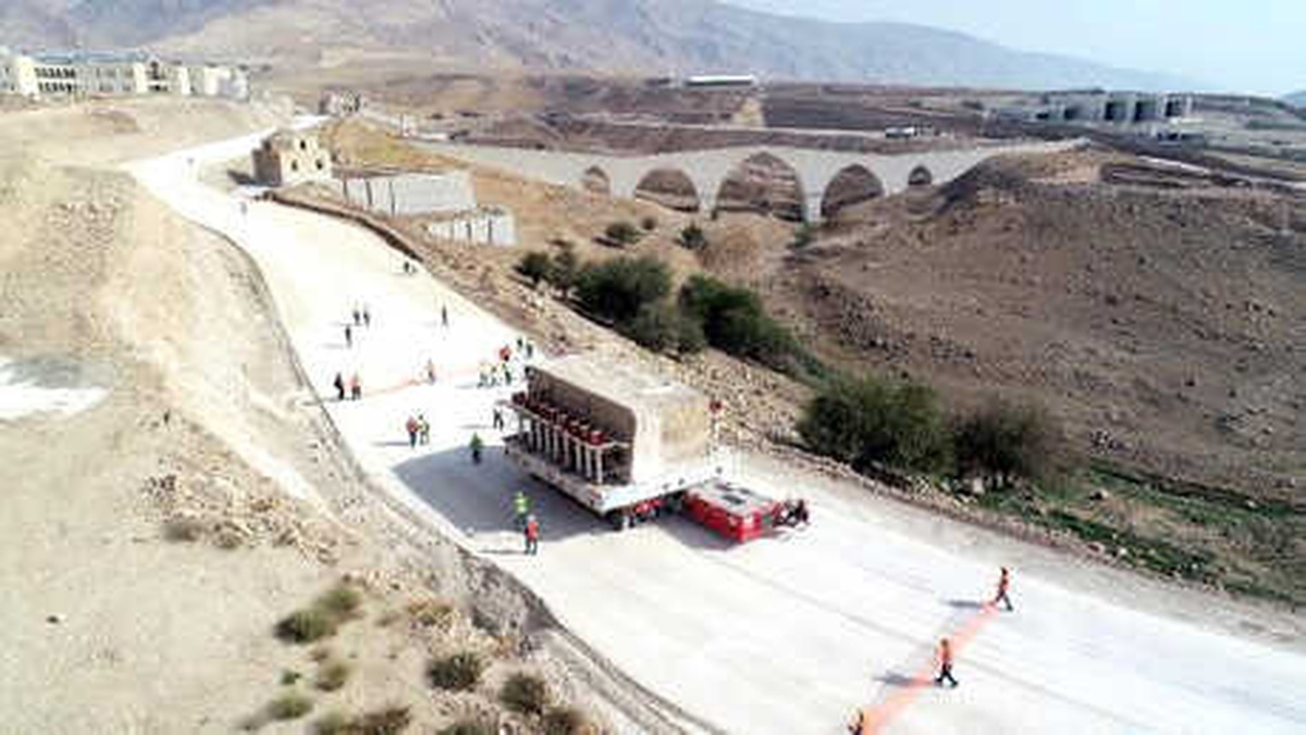Hasankeyf\'te İki Tarihi Eser Daha Yeni Yerine Taşındı
