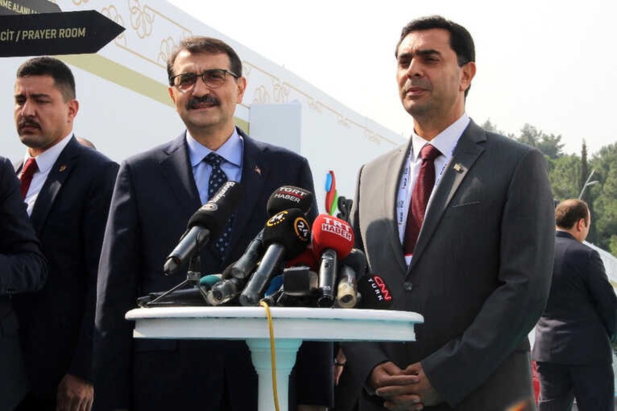 İki Bakandan Barbaros Gemisi Açıklaması