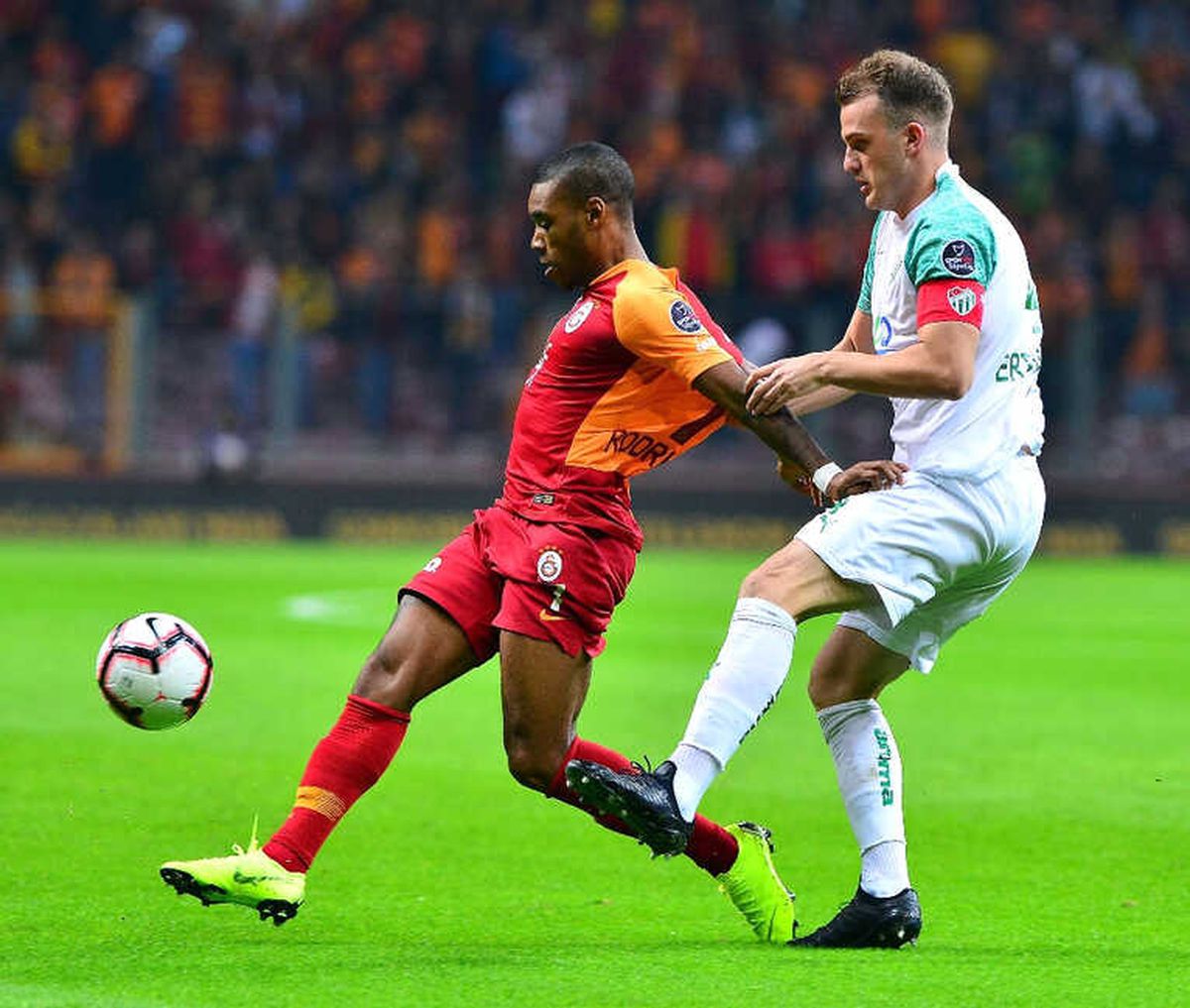 İlk Yarıda Gol Yok