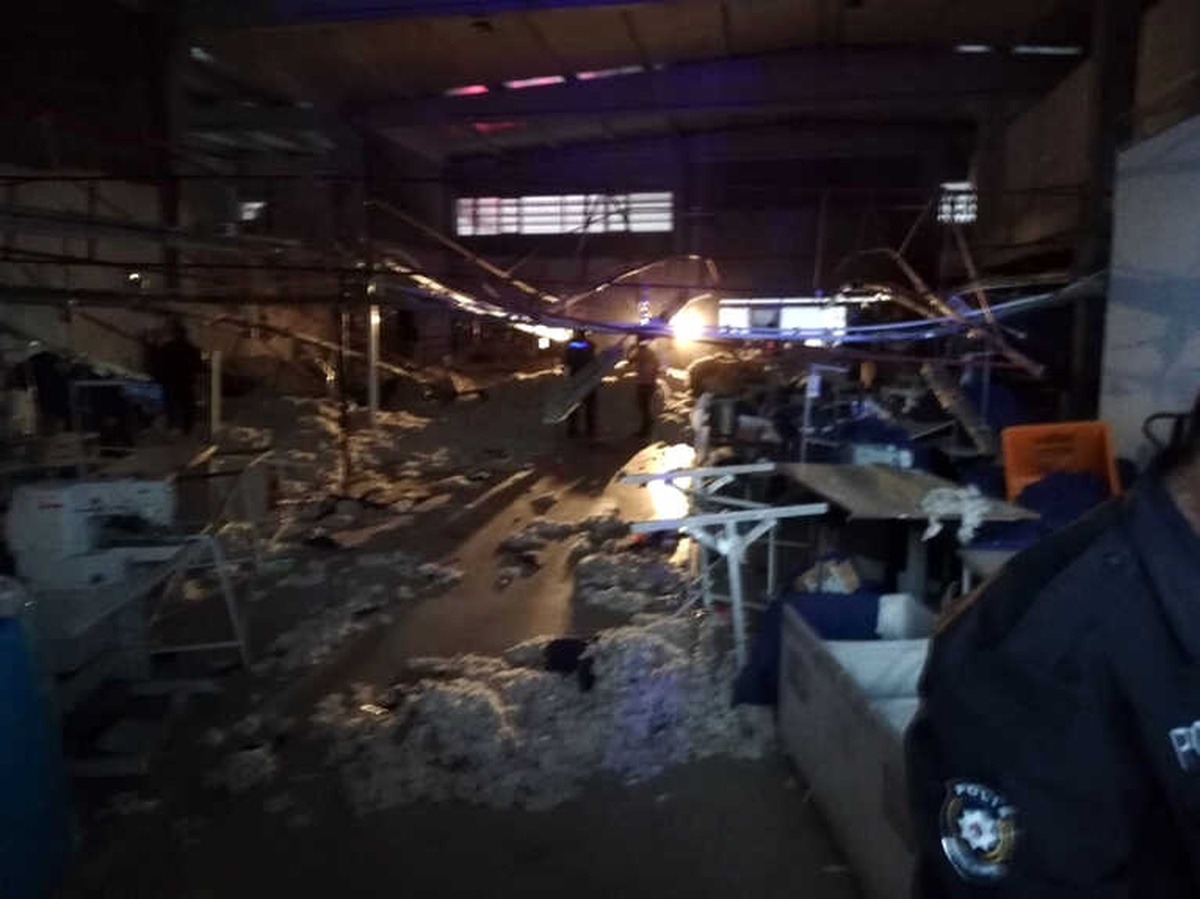İzmir\'de İstinat Duvarı Faciası: 2 Ölü, 4 Yaralı