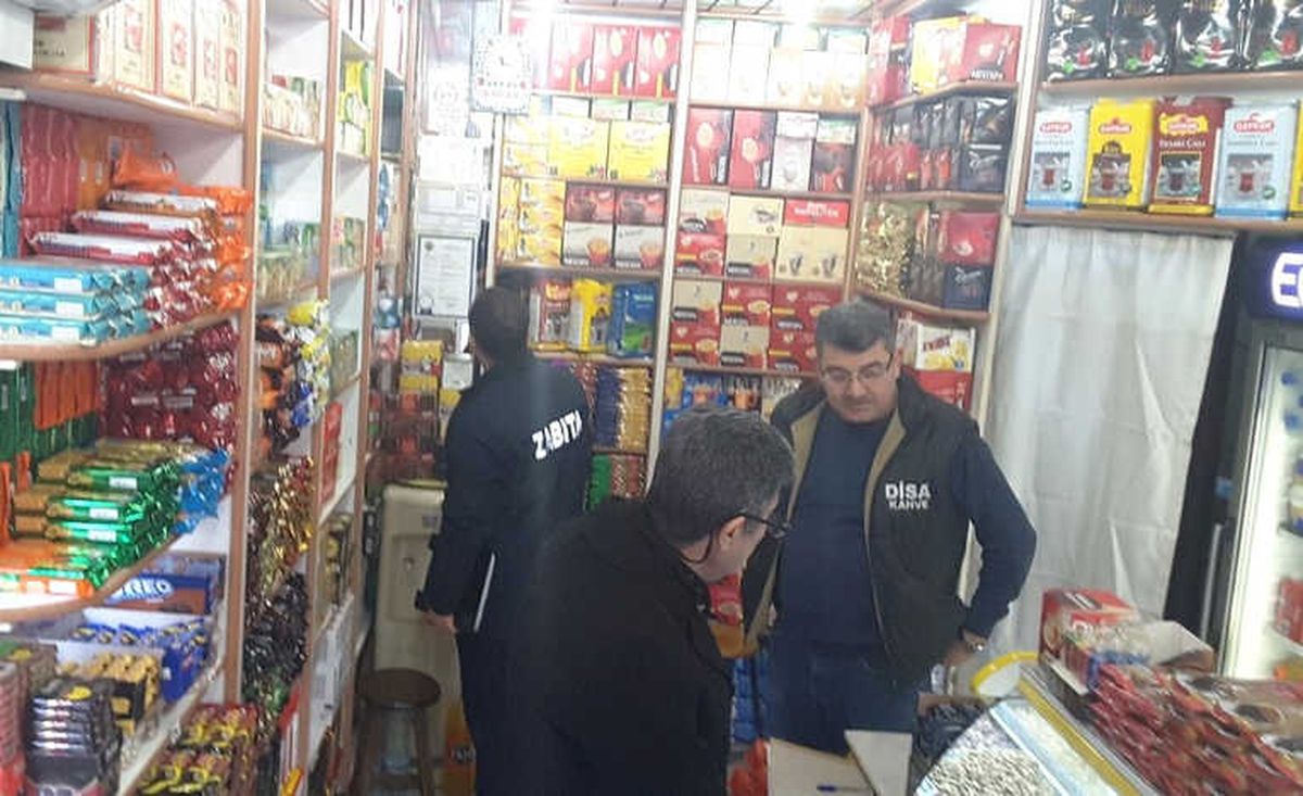 İzmit\'te Yerli Üretim Logoları Denetleniyor
